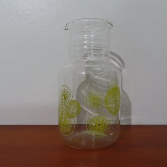 Vintage Pyrex Lemonade/Water Pitcher with Citrus Lemon Print - Picture 10 of 15